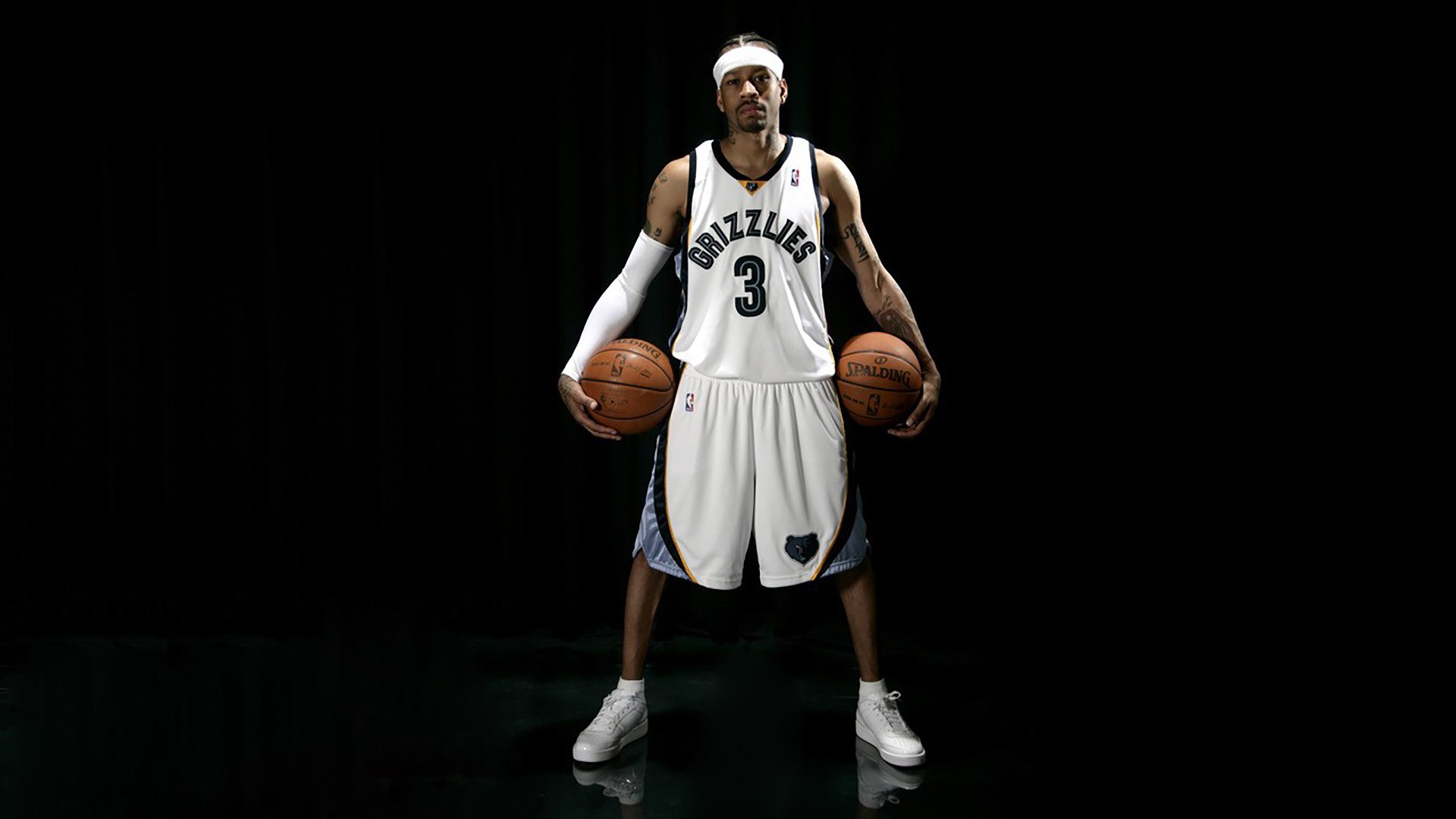 步行者防守犯规频繁,输球原因明显,步行者球场